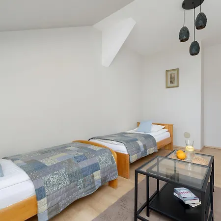 Sunshine Apartment-2